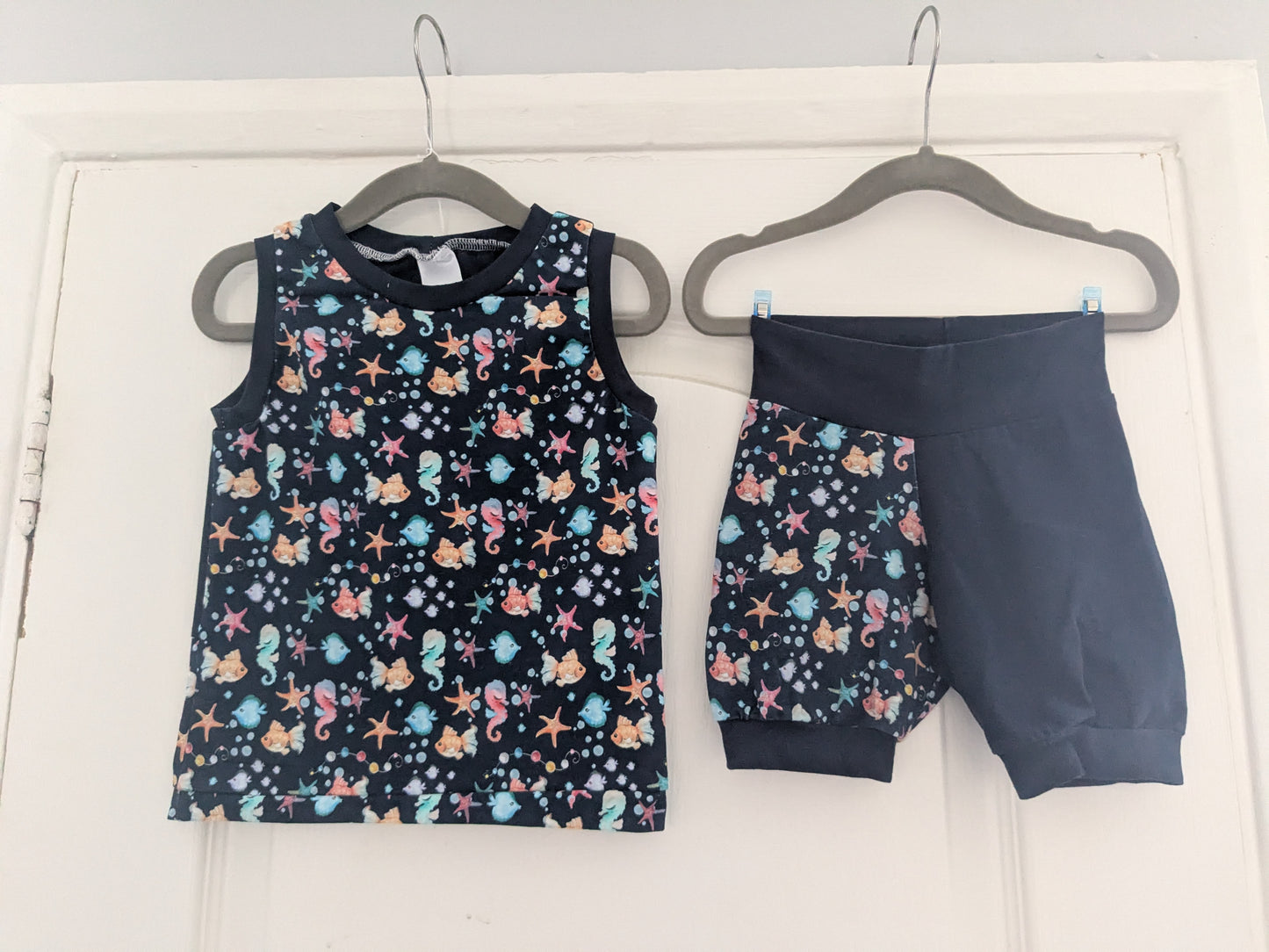 Top and shorts set 2-3 years