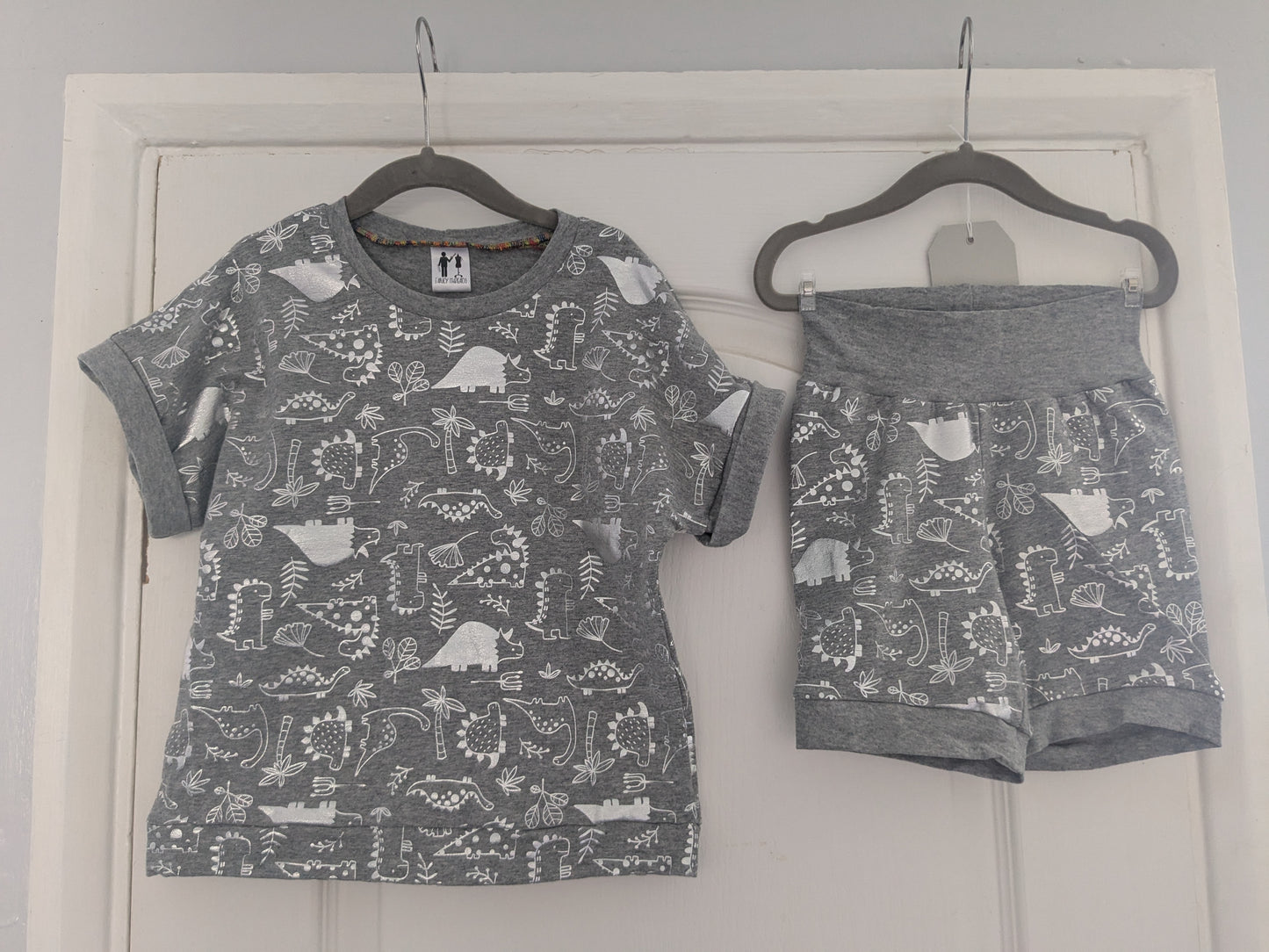 Top and shorts set 4-6 years